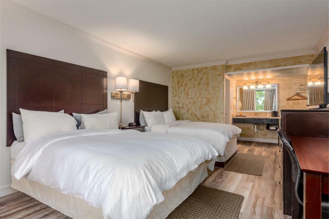 Fairway Inn Berryville 외부 사진